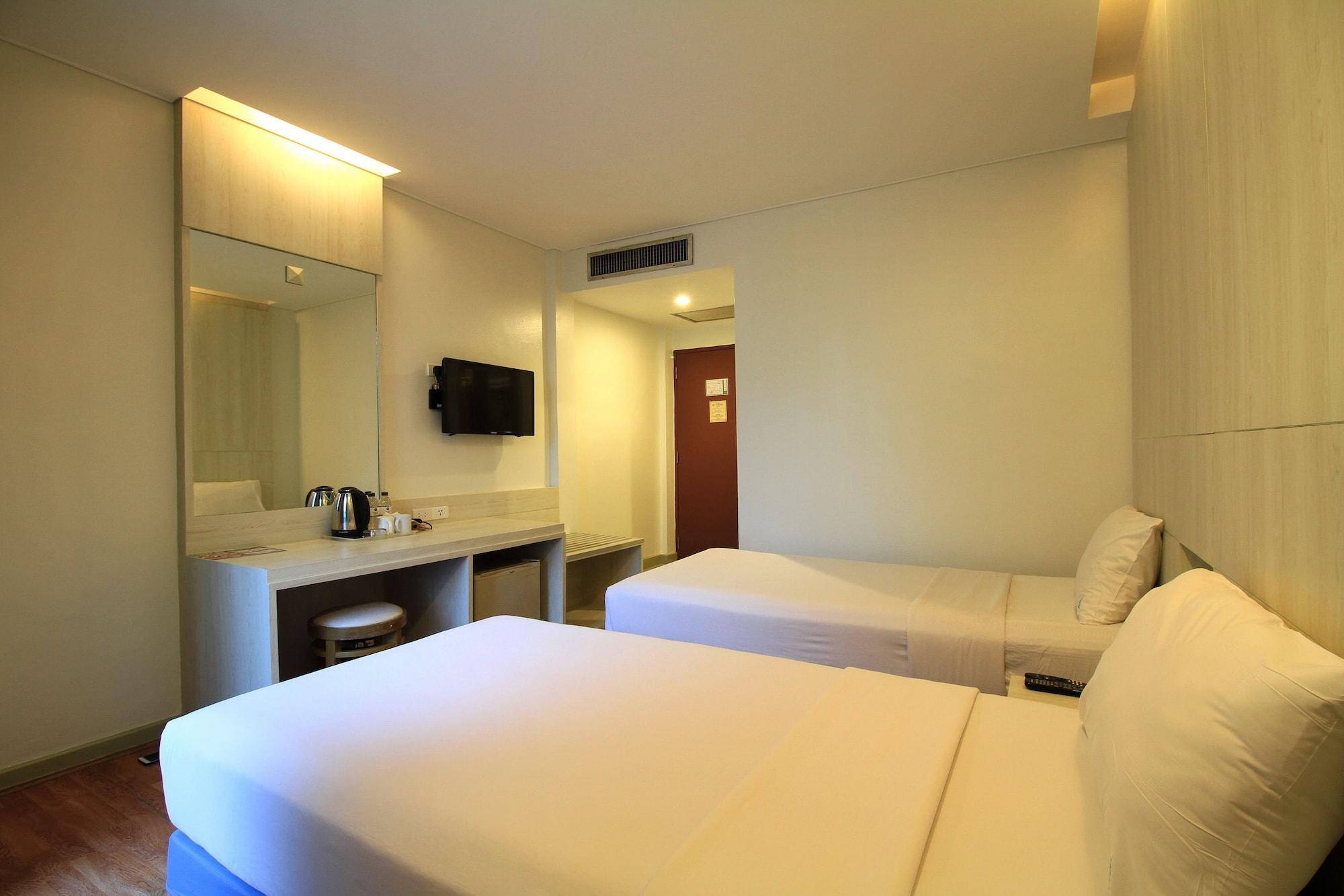 Ten Stars Hotel Бангкок Экстерьер фото