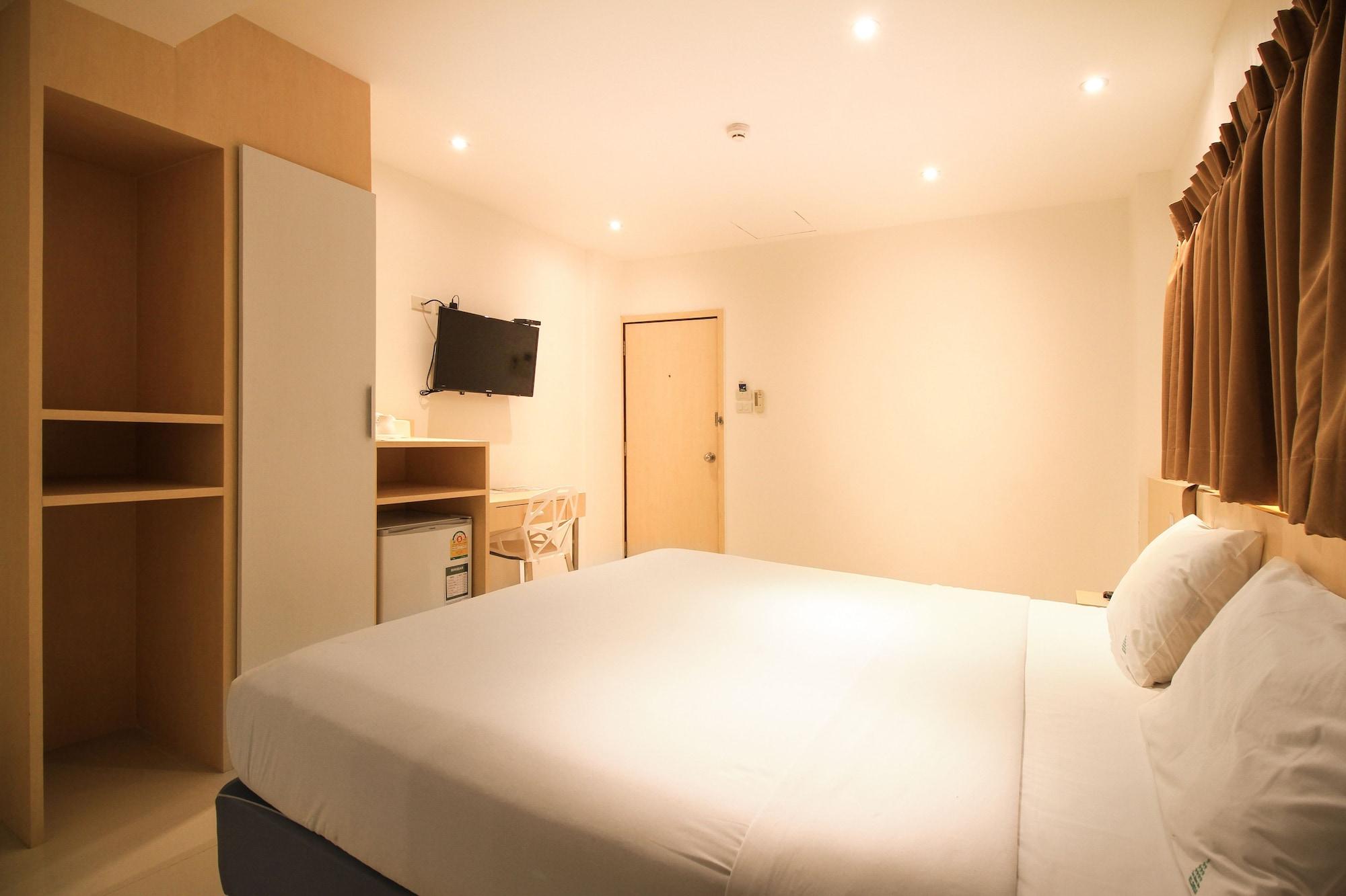 Ten Stars Hotel Бангкок Экстерьер фото