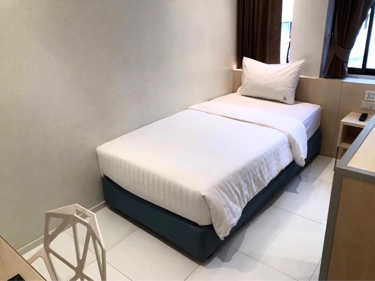 Ten Stars Hotel Бангкок Экстерьер фото