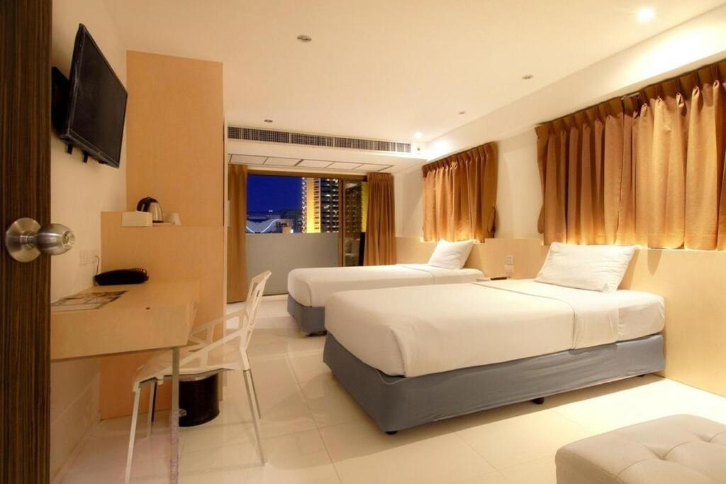 Ten Stars Hotel Бангкок Экстерьер фото