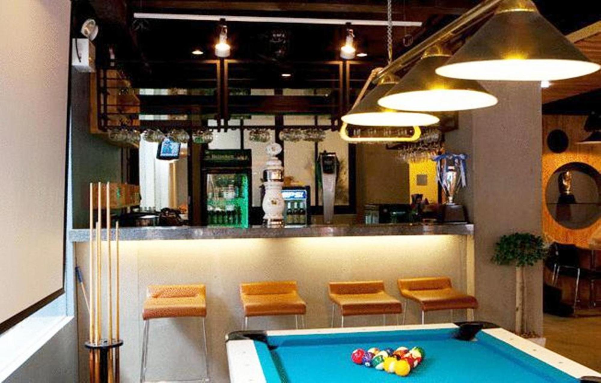 Ten Stars Hotel Бангкок Экстерьер фото