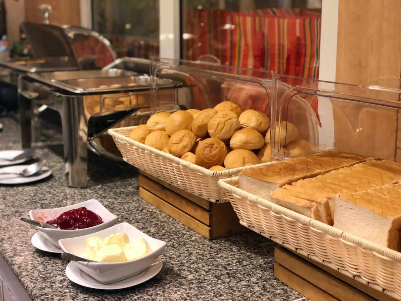 Ten Stars Hotel Бангкок Экстерьер фото