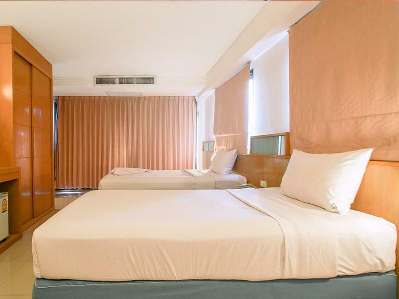 Ten Stars Hotel Бангкок Экстерьер фото